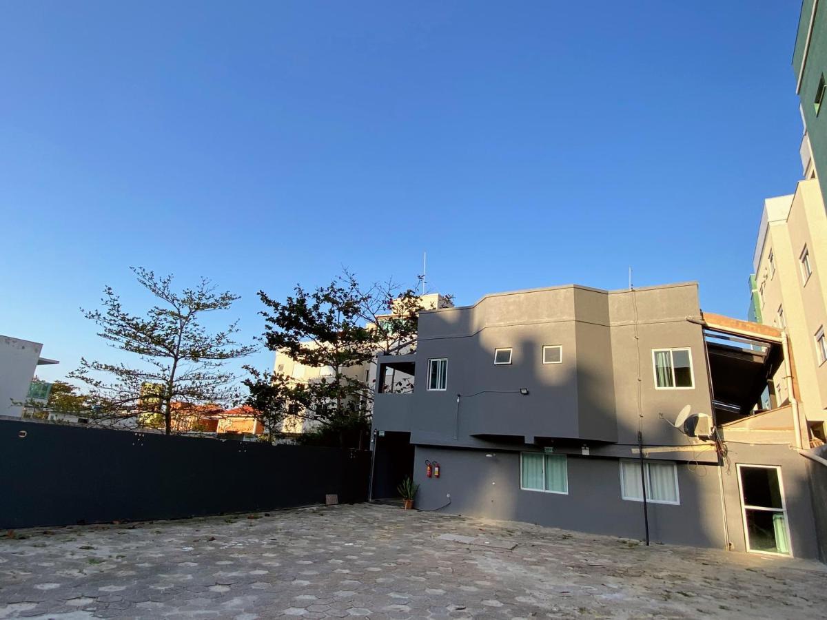 Apartament Residencial Melfi 3 Ap.1 Frente Bombinhas Zewnętrze zdjęcie